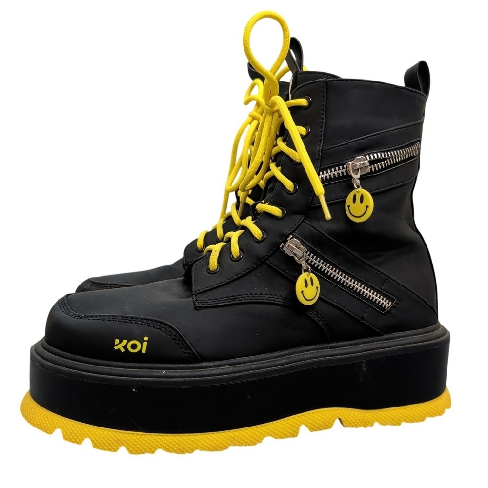 Koi Footwear Smiley Face 2in Platform Boots Yellow And Black Women's Size 7